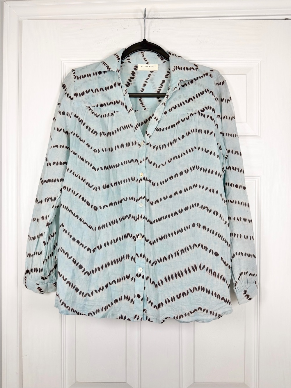 Maison Hotel Size S • Blue Brown Long Sleeve Cotton Blouse.